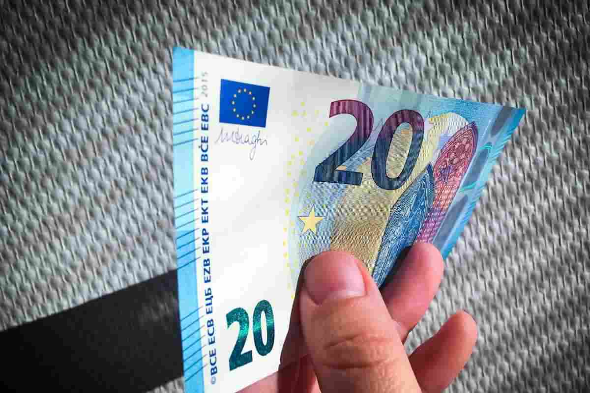 Banconote da 20 euro sotto allerta