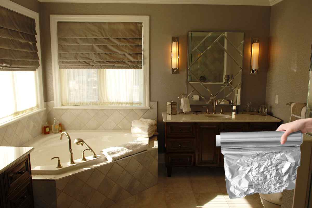 Perché stanno tutti mettendo la carta stagnola in questo punto del bagno: