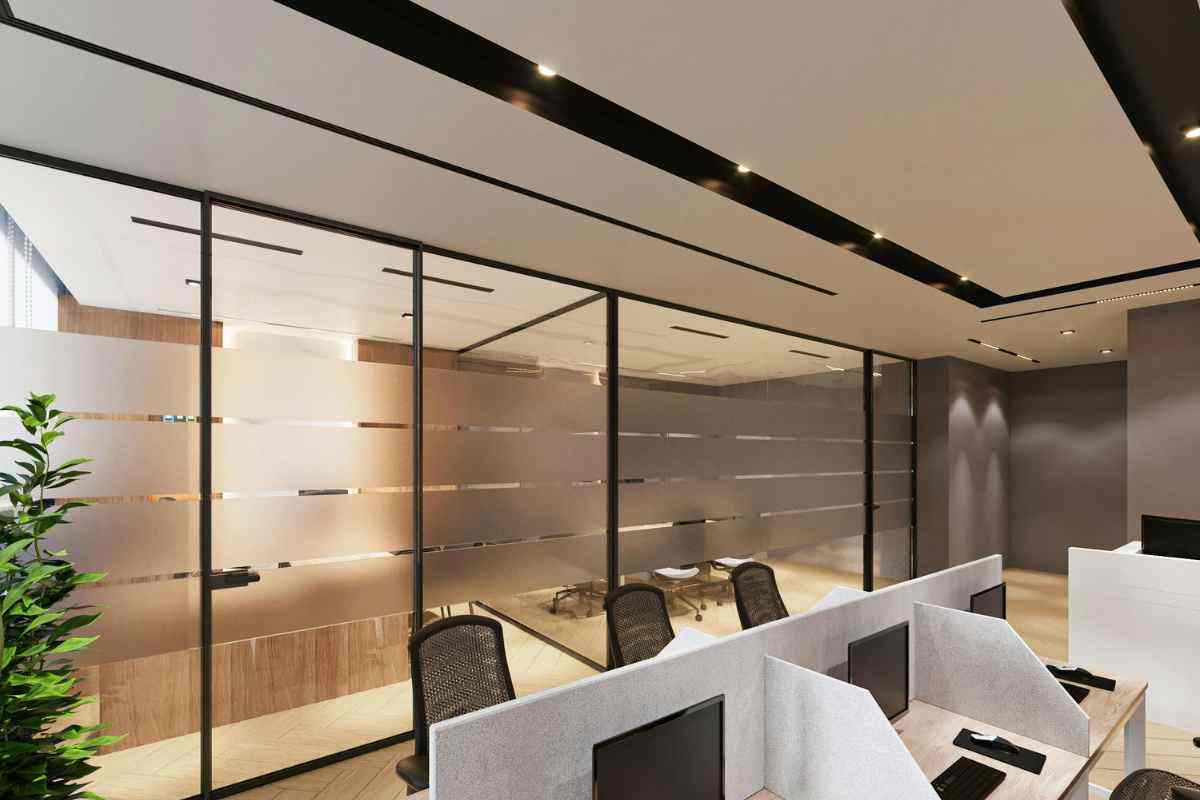 Vuoi la cucina separata, ma la casa è piccola? Gli arredatori hanno la soluzione