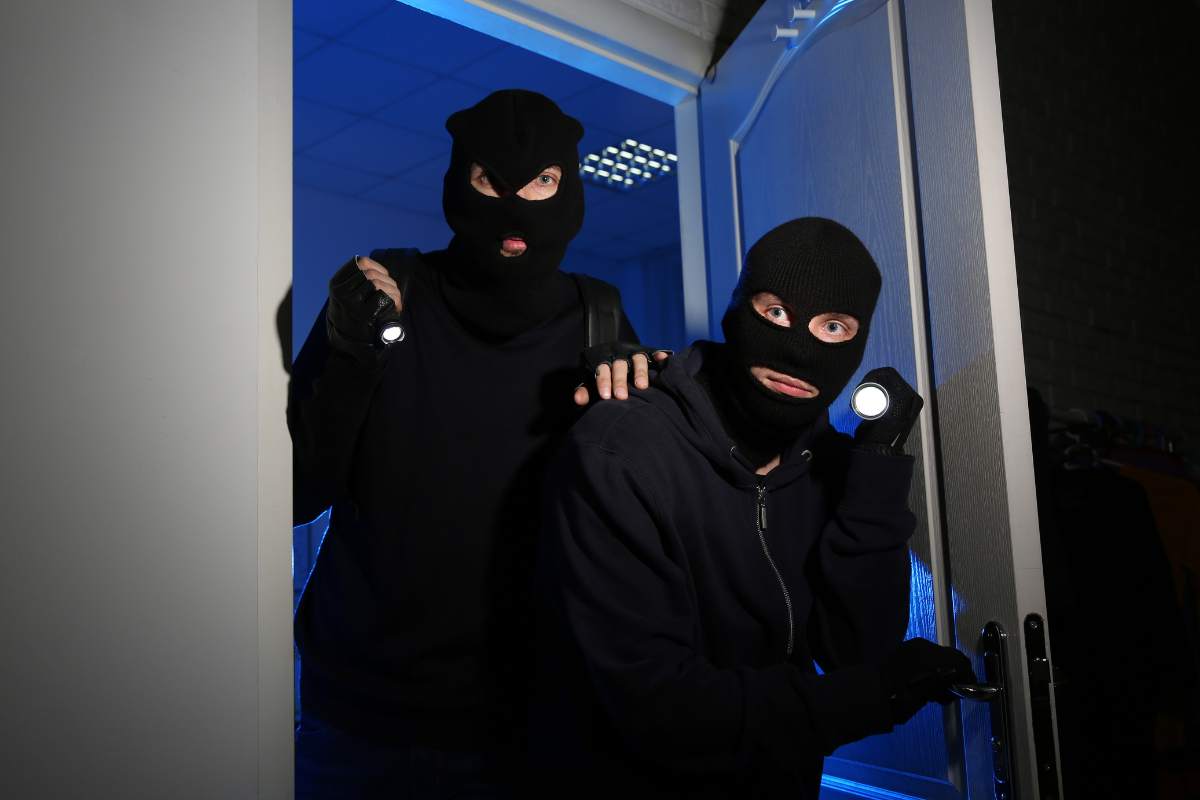 Furti in appartamento, facciamo tutti questi errori e rendiamo la casa pericolosa